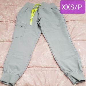 Used figs scrub pant, Jogger.XXS/P. Color. Silver  Arrows